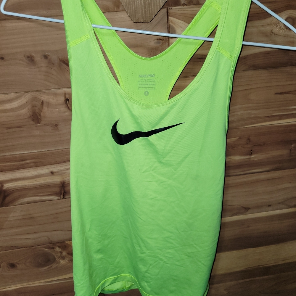 Nike dry fit tank